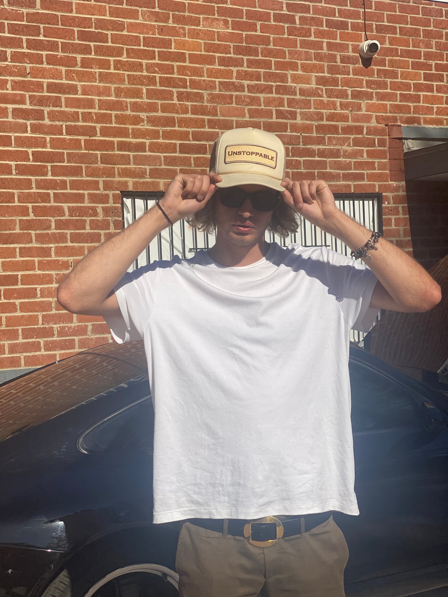 BEIGE BEIGE TRUCKER HAT BEIGE /TAUPE/BROWN PATCH