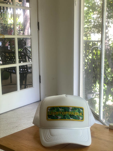 BANANA LEAF 🍌WHITE/GOLD TRUCKER HAT